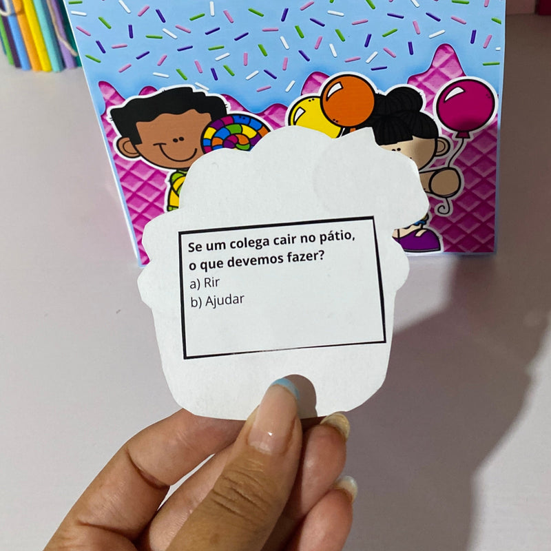 Quiz Criança Feliz – 20 fichas - ensinar: amizade, respeito e empatia de forma leve e divertida.