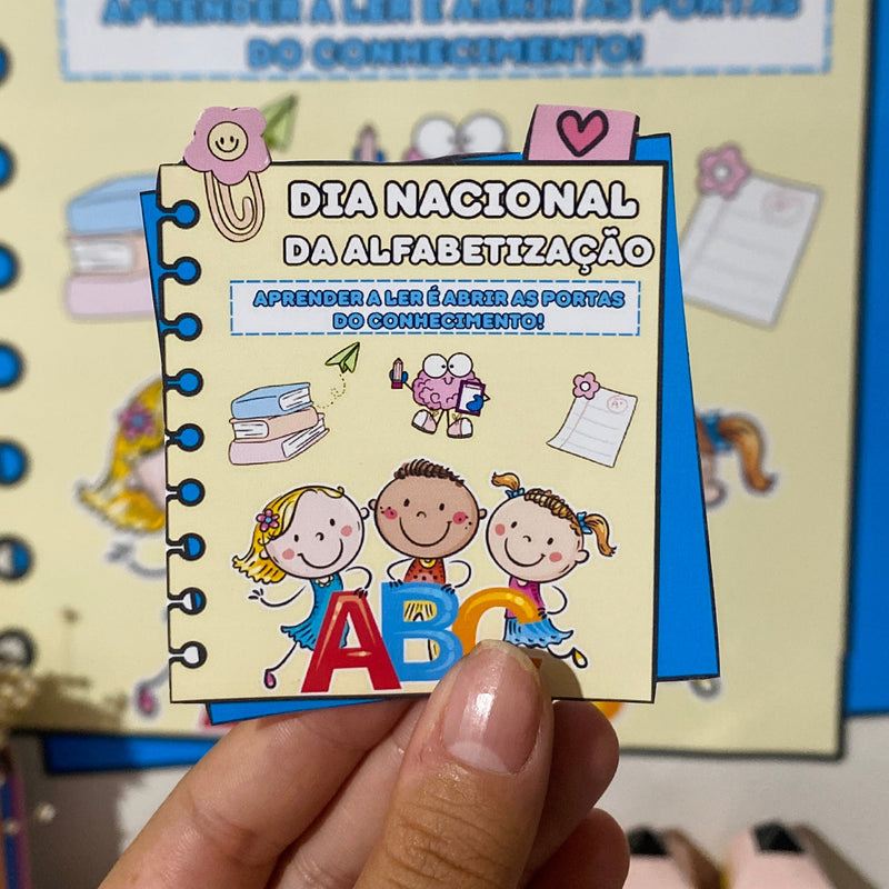 Dia Nacional da Alfabetização – Material Completo (Painel, Porta Bis e Coroa personalizada)