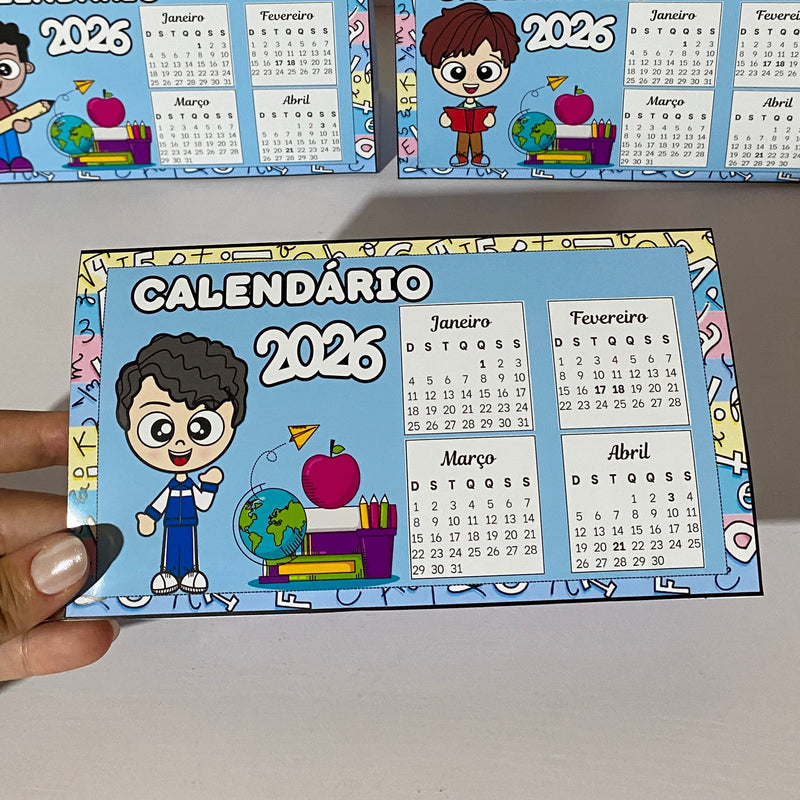 Calendário 2026 – Tema Escolar Infantil 3 modelinhos de cada (menino e menina) ✨