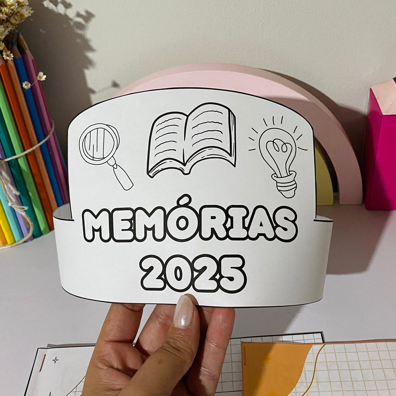 Livro de Recordações 2025 – Uma lembrança para guardar no coração! 5 páginas temáticas + coroa..