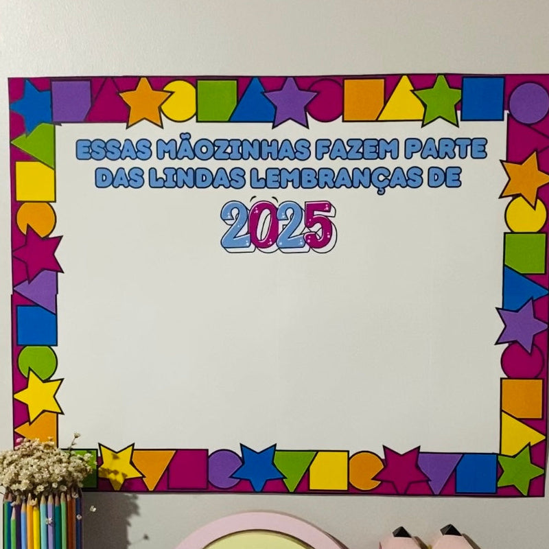 Painel “Carimbo das Mãozinhas – Aula da Saudade”