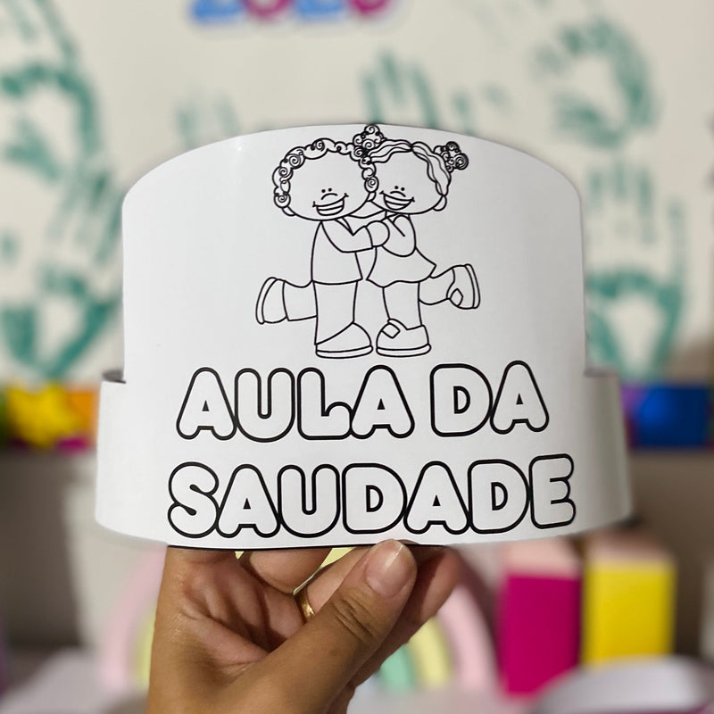 Painel “Carimbo das Mãozinhas – Aula da Saudade”